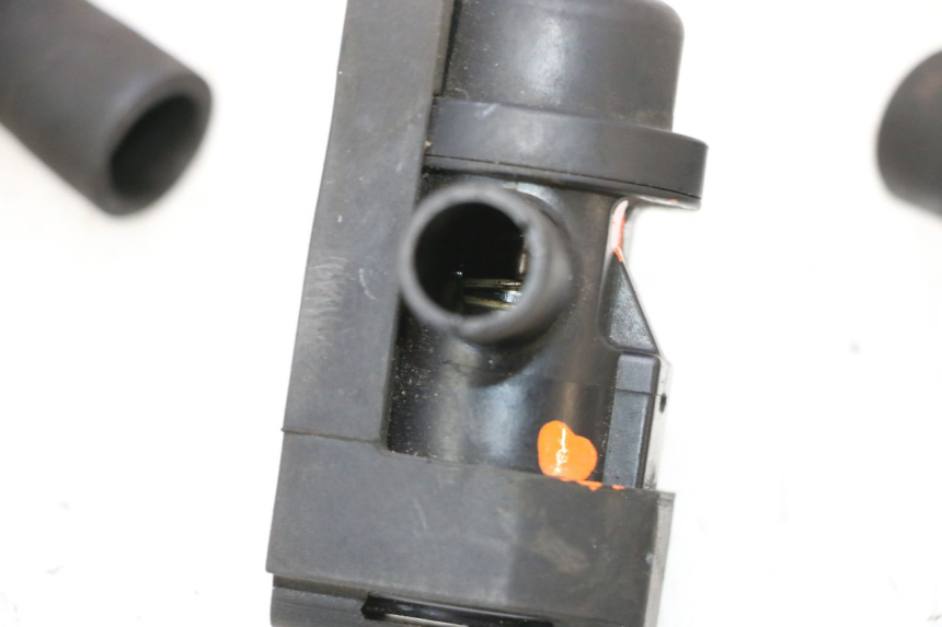 photo de SONDE PRESSION AIR KAWASAKI ER-6 ER6 F ABS 650 (2012 - 2016) - Autre angle de vue