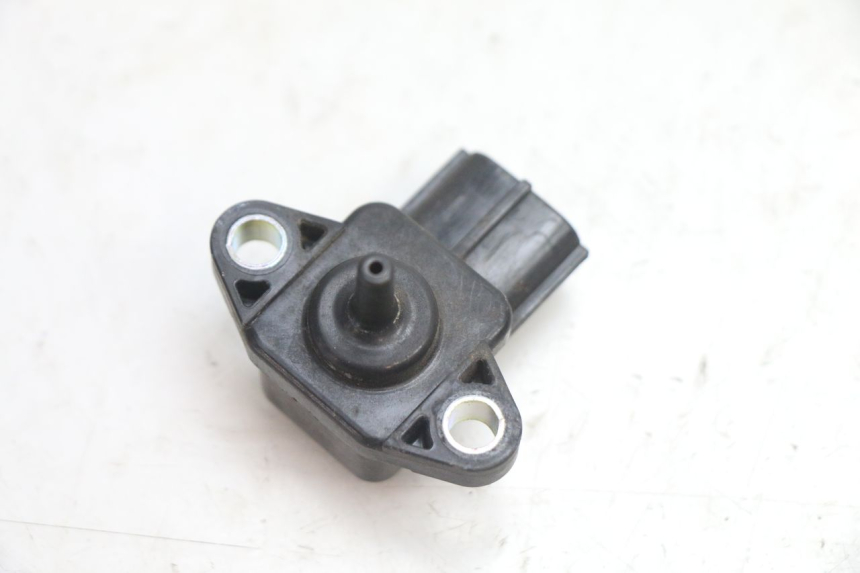photo de SONDE PRESSION AIR YAMAHA FJR 1300 (2001 - 2005) - Zoom état d’usage