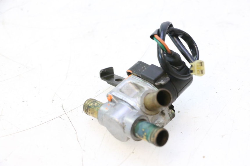 photo de SONDE PRESSION AIR YAMAHA FJR 1300 (2001 - 2005) - Zoom état d’usage
