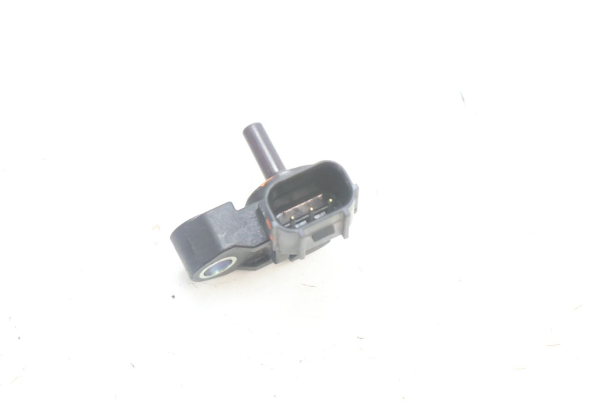 photo de SONDE PRESSION AIR YAMAHA FZ8 800 (2010 - 2016) - Gros plan technique