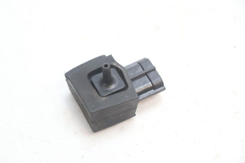 photo de SONDE PRESSION AIR SUZUKI GSR 600 (2005 - 2012) - Détail de la pièce