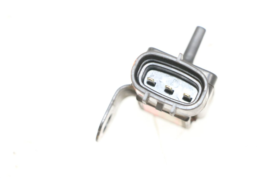 photo de SONDE PRESSION AIR SUZUKI GSXR GSX-R 1000 (2003 - 2004) - Autre angle de vue