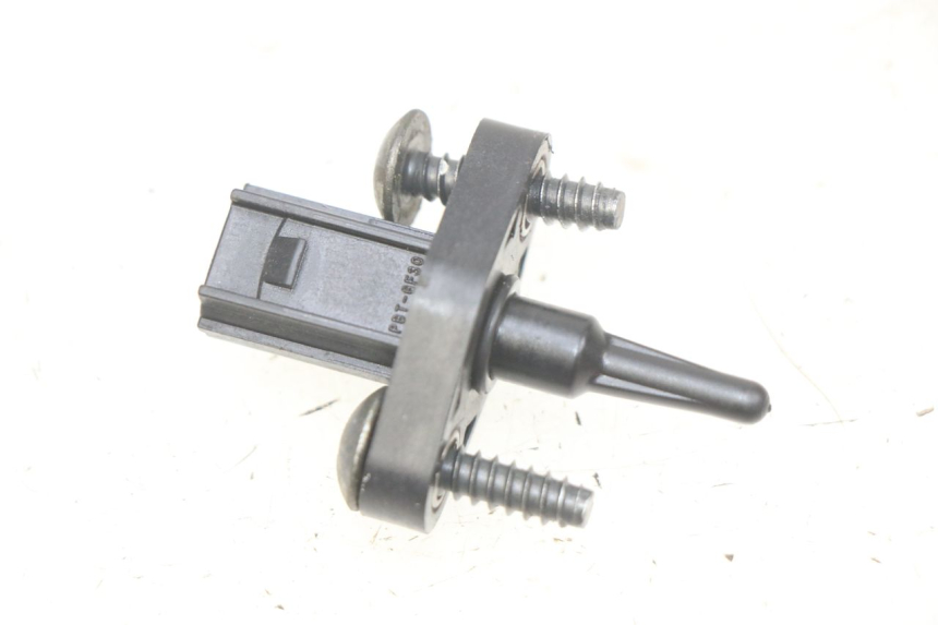 photo de SONDE PRESSION AIR HONDA CB R 1000 (2018 - 2023)
