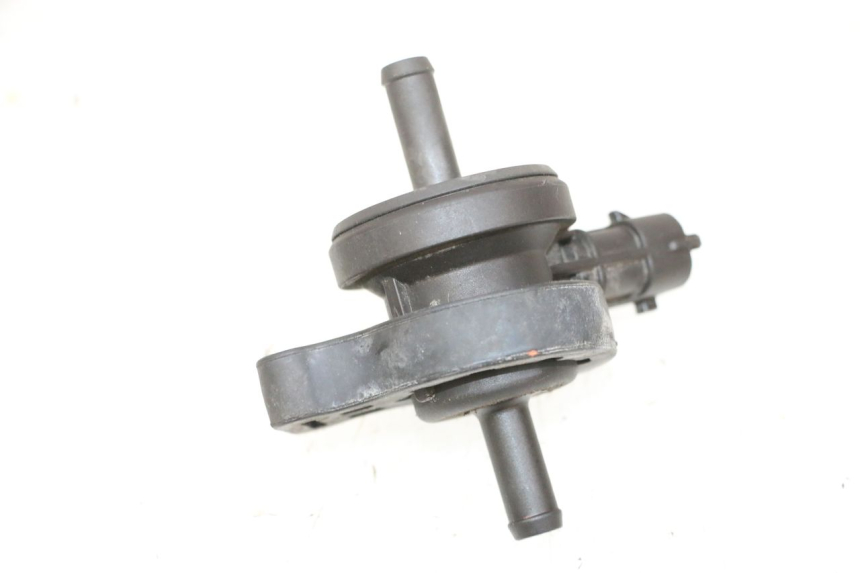 photo de SONDE PRESSION AIR PIAGGIO MP3 HPE 300 (2019 - 2026) - Gros plan technique