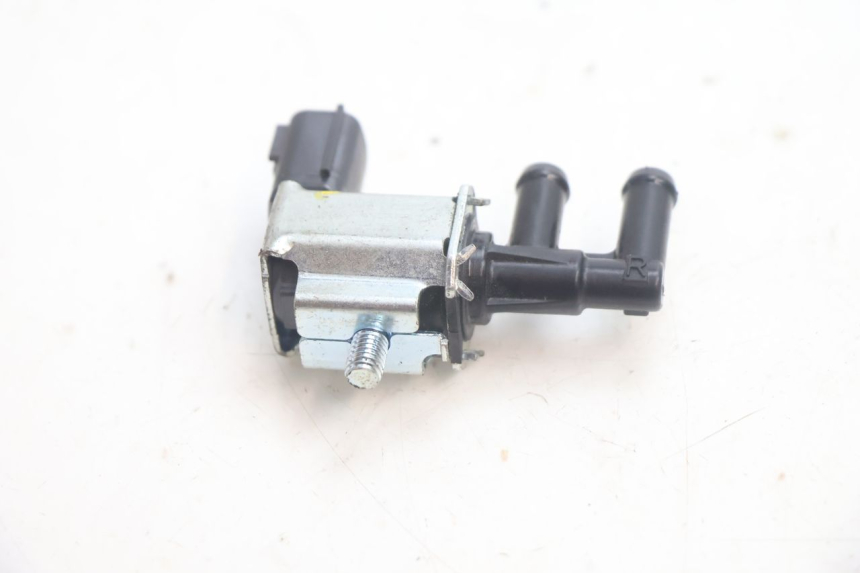 photo de SONDE PRESSION AIR PIAGGIO MP3 HPE 530 (2022 - 2026) - Autre angle de vue