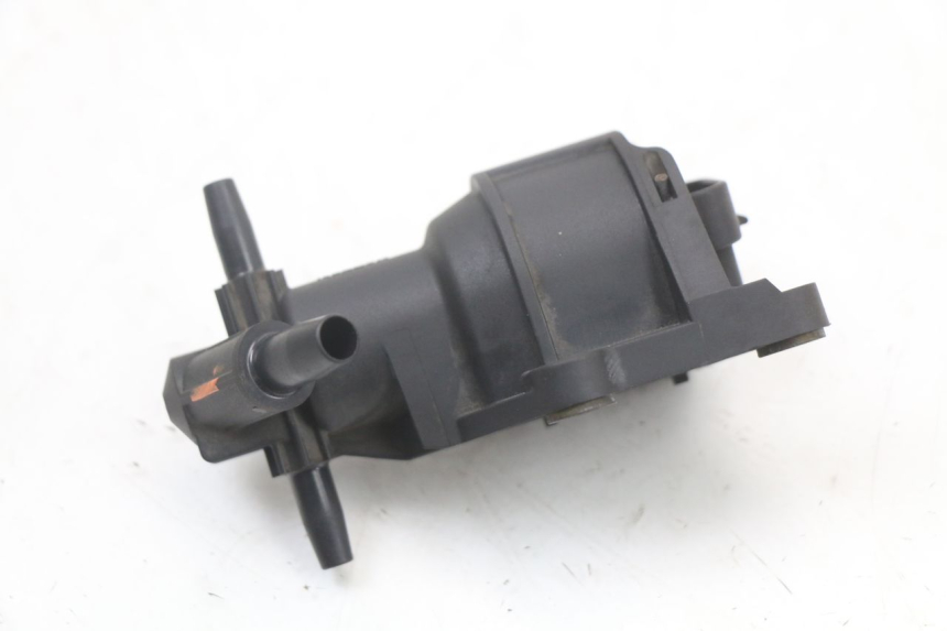 photo de SONDE PRESSION AIR MOTO GUZZI NORGE 8V GT 1200 (2011 - 2016) - Autre angle de vue