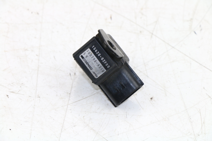 photo de SONDE PRESSION AIR SUZUKI GSX R 750 (1996 - 2000)