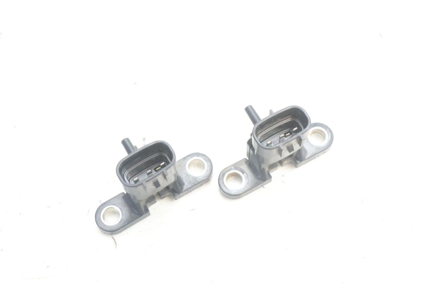 photo de SONDE PRESSION AIR YAMAHA TDM ABS 900 (2002 - 2014) - Zoom état d’usage
