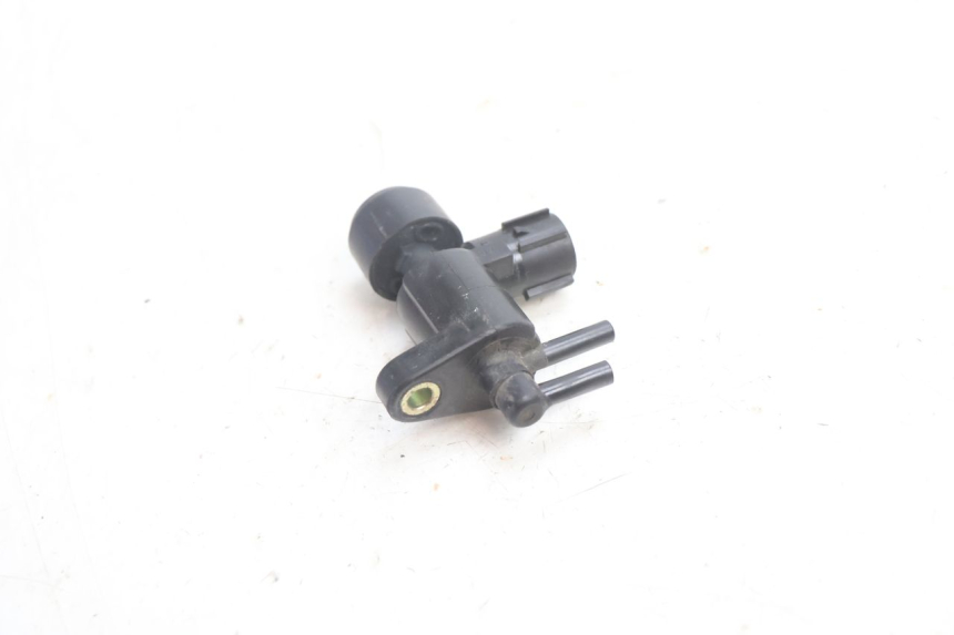 photo de SONDE PRESSION AIR HONDA VFR FI RC46 800 (1998 - 2001) - Zoom état d’usage