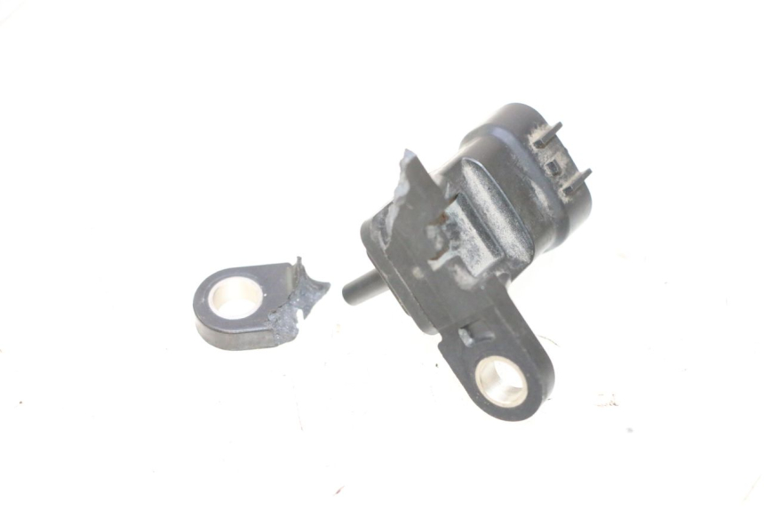 photo de SONDE PRESSION AIR YAMAHA XMAX X-MAX 125 (2006 - 2009) - Autre angle de vue