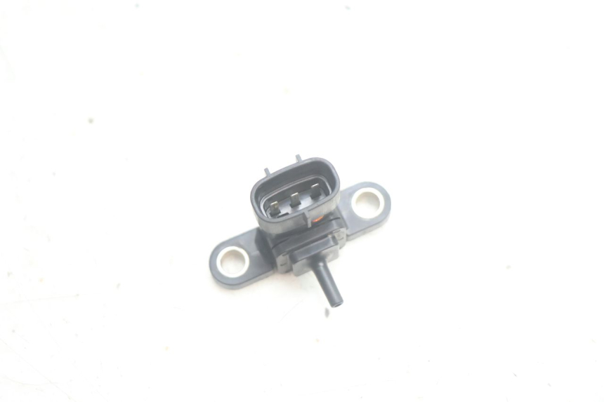photo de SONDE PRESSION AIR YAMAHA XMAX X-MAX 125 (2006 - 2009) - Zoom état d’usage