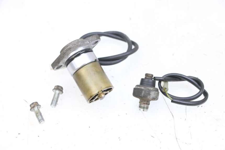 photo de SONDE PRESSION D'HUILE SUZUKI BURGMAN 650 (2013 - 2020)