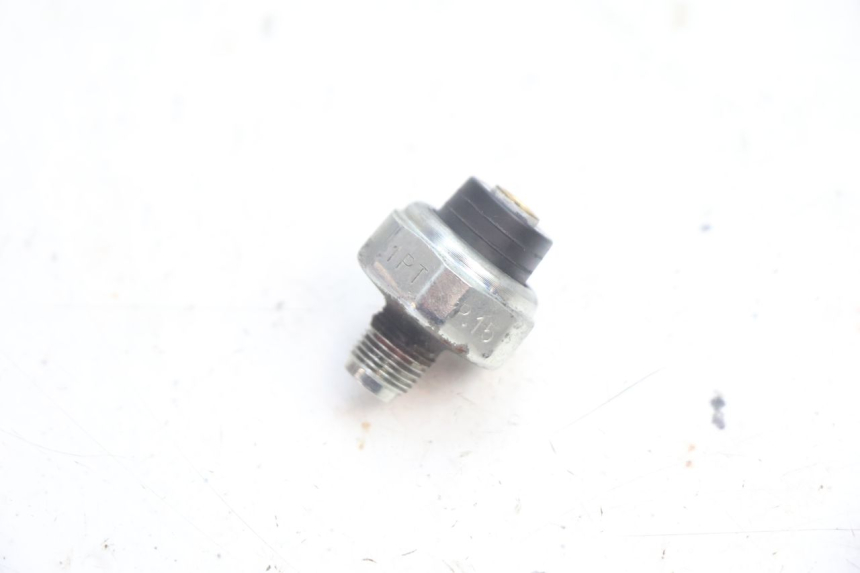 photo de SONDE PRESSION D'HUILE SUZUKI BURGMAN EXECUTIVE ABS 650 (2006 - 2012) - Détail de la pièce