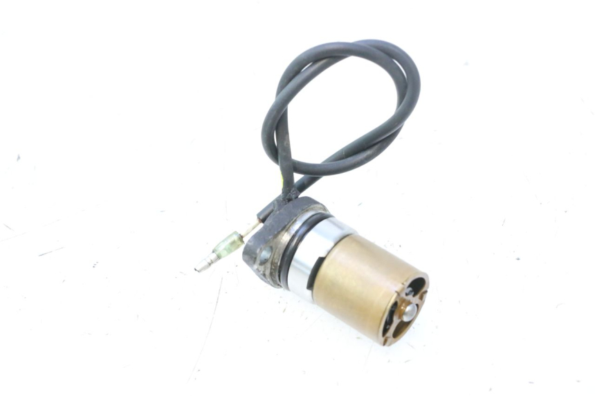 photo de SONDE PRESSION D'HUILE SUZUKI BURGMAN EXECUTIVE ABS 650 (2006 - 2012) - Gros plan technique
