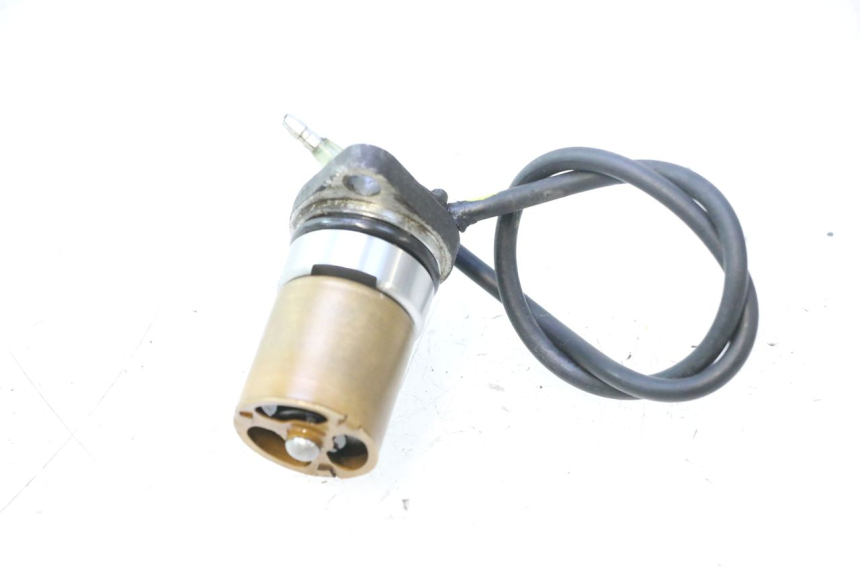 photo de SONDE PRESSION D'HUILE SUZUKI BURGMAN EXECUTIVE ABS 650 (2006 - 2012) - État de surface