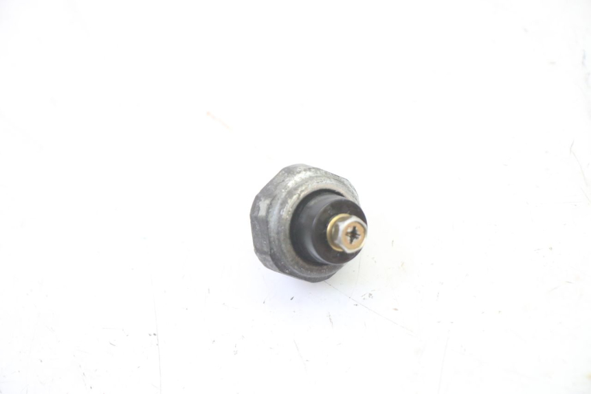photo de SONDE PRESSION D'HUILE HONDA CBR RR FIREBLADE 900 (1992 - 1994)