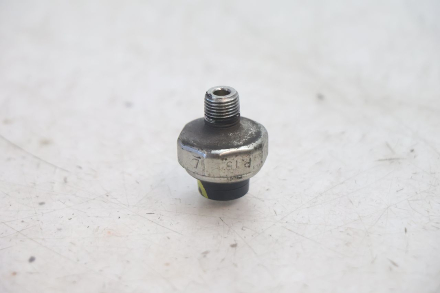 photo de SONDE PRESSION D'HUILE HONDA FJS SILVER WING SILVERWING 400 (2005 - 2008) - Zoom état d’usage