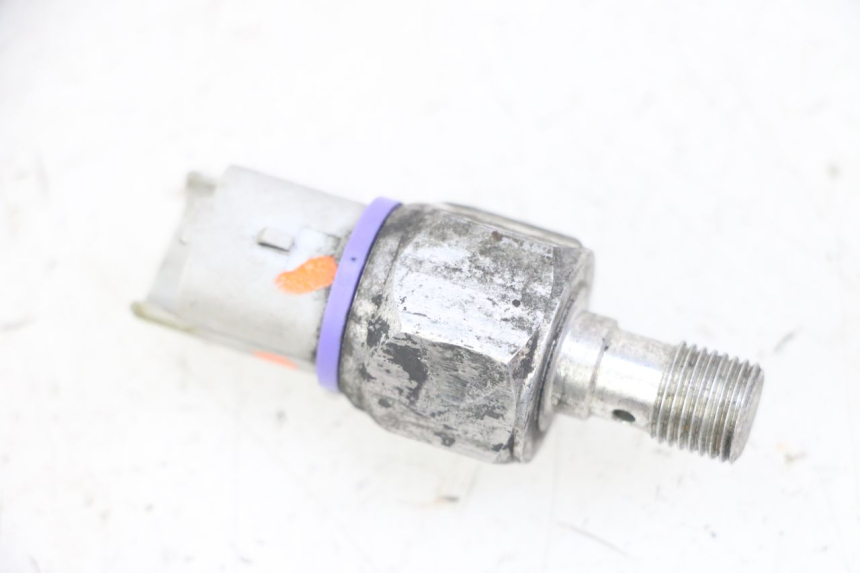 photo de SONDE PRESSION HUILE FREIN PIAGGIO MP3 LT 300 (2010 - 2016)