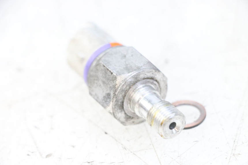 photo de SONDE PRESSION HUILE FREIN PIAGGIO MP3 LT 400 (2007 - 2012)