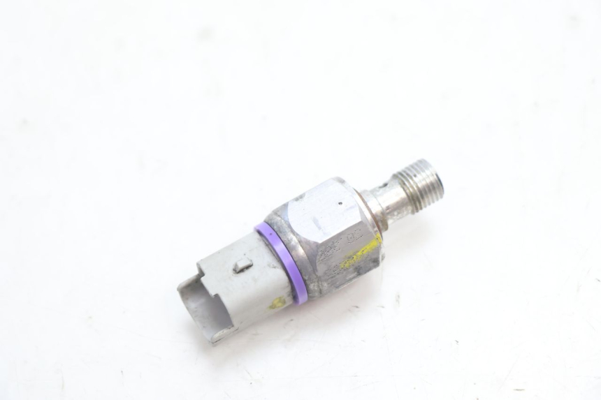 photo de SONDE PRESSION HUILE FREIN PIAGGIO MP3 LT 300 (2010 - 2016) - Zoom état d’usage