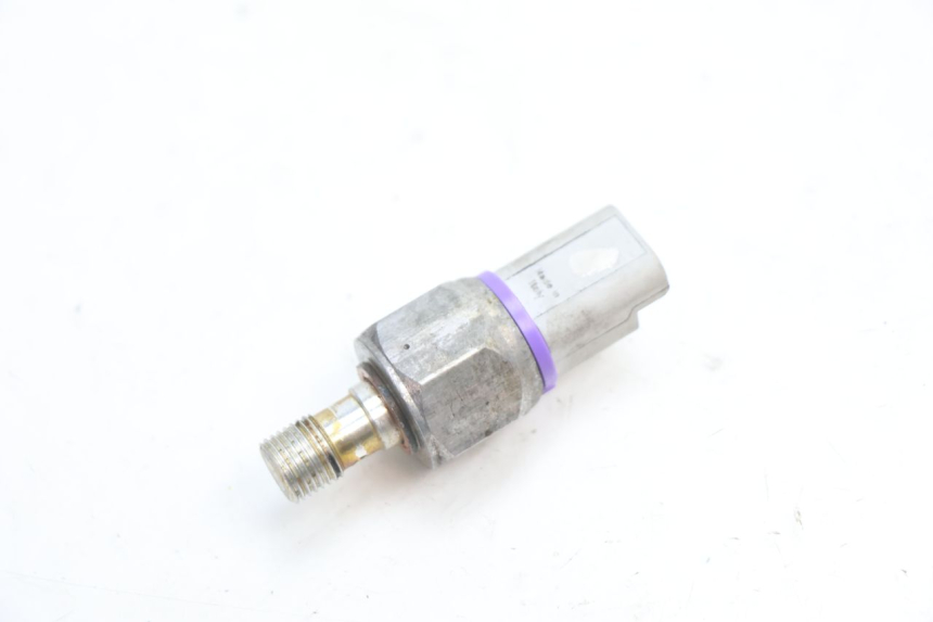 photo de SONDE PRESSION HUILE FREIN PIAGGIO MP3 LT 400 (2007 - 2012) - Détail de la pièce