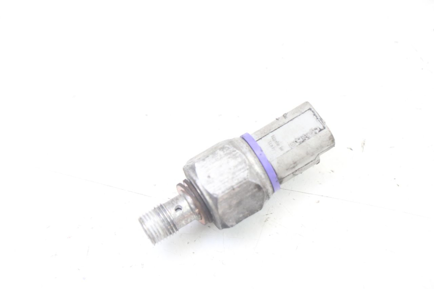 photo de SONDE PRESSION HUILE FREIN PIAGGIO MP3 500 (2011 - 2015)