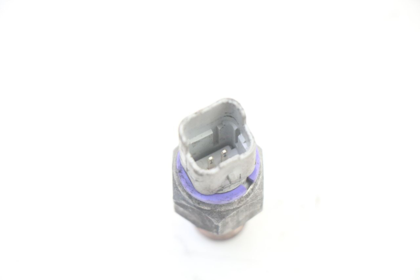 photo de SONDE PRESSION HUILE FREIN PIAGGIO MP3 500 (2011 - 2015)