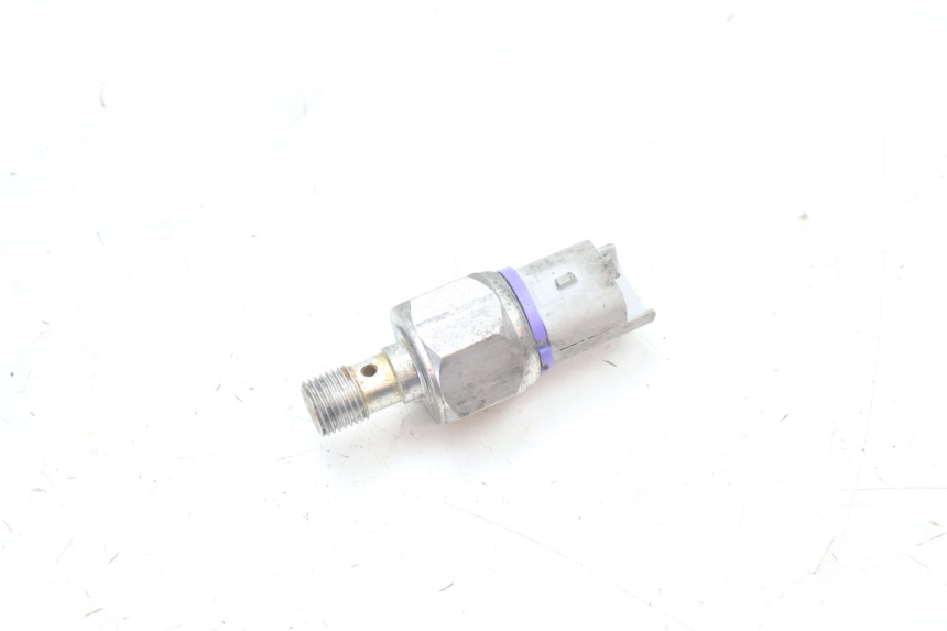 photo de SONDE PRESSION HUILE FREIN PIAGGIO MP3 500 (2016 - 2018) - Vue principale