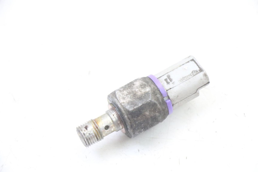 photo de SONDE PRESSION HUILE FREIN PIAGGIO MP3 LT 400 (2007 - 2012)