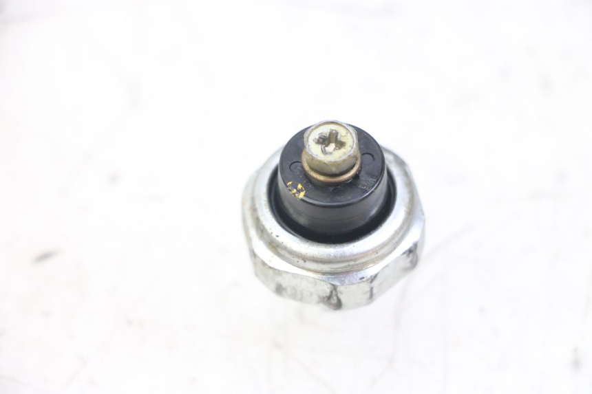 photo de SONDE PRESSION D'HUILE SUZUKI GS GSE 500 (2001 - 2003)