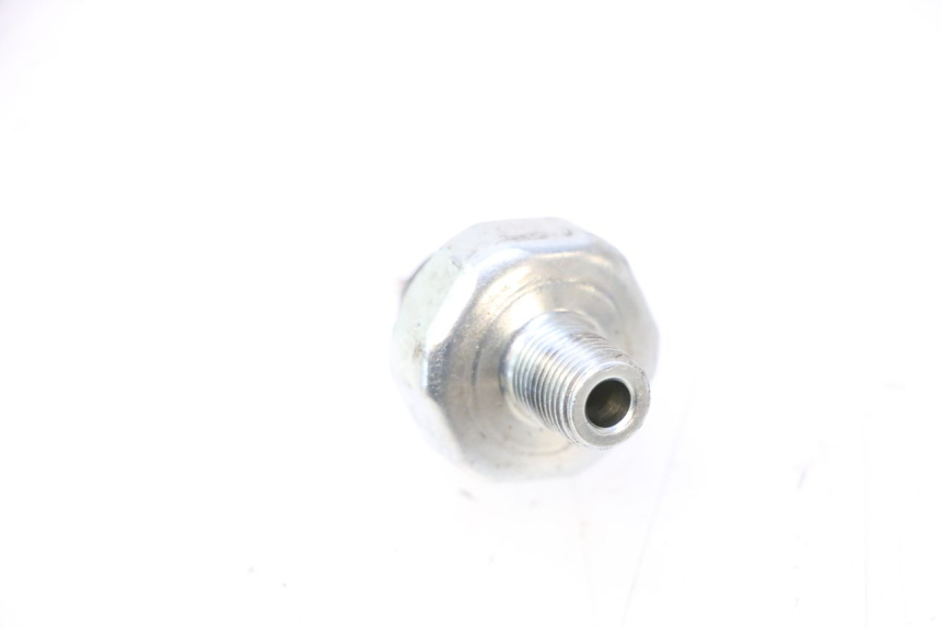 photo de SONDE PRESSION D'HUILE SUZUKI GSF N BANDIT 1200 (2001 - 2005) - Détail de la pièce