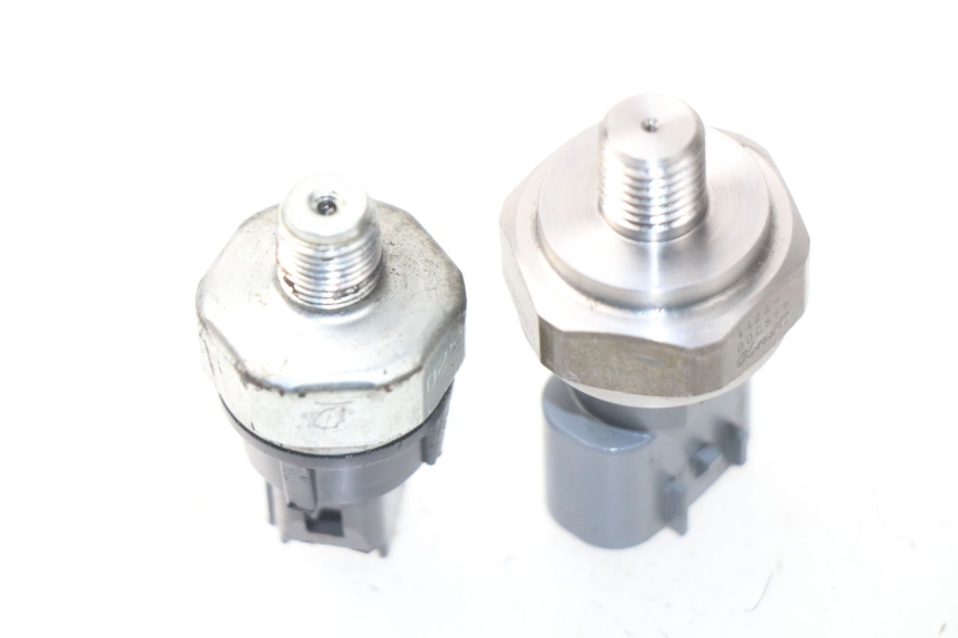 photo de SONDE PRESSION D'HUILE HONDA INTEGRA NC D 750 (2016 - 2018)