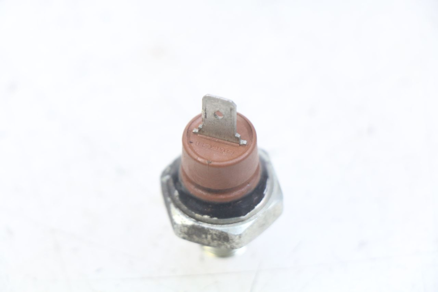 photo de SONDE PRESSION D'HUILE PIAGGIO VESPA GTS IGET ABS 125 (2017 - 2023)