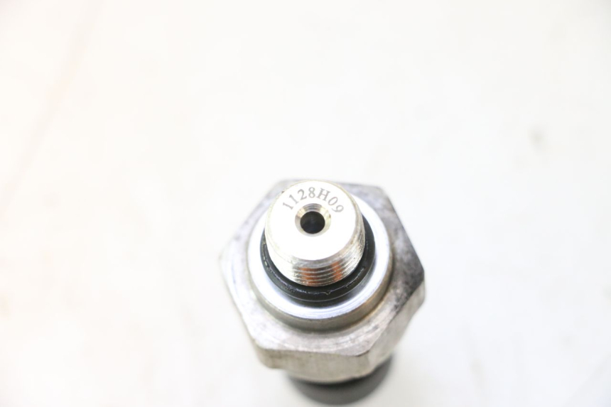 photo de SONDE PRESSION D'HUILE HARLEY DAVIDSON ROAD GLIDE FLTRXSE 1920 (2018 - 2022) - Autre angle de vue