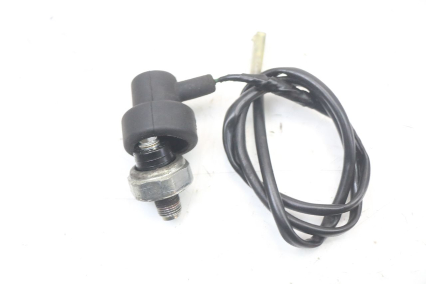 photo de SONDE PRESSION D'HUILE SUZUKI GSR 750 (2011 - 2017)