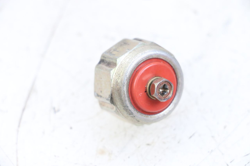 photo de SONDE PRESSION D'HUILE SUZUKI GSX E 250 (1982 - 1983)