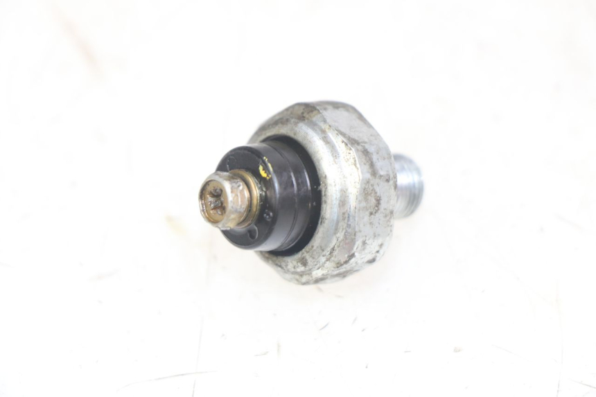 photo de SONDE PRESSION D'HUILE SUZUKI SV N 650 (1999 - 2002)
