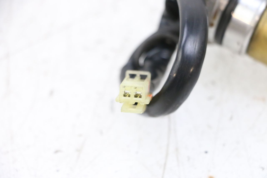 photo de SONDE PRESSION D'HUILE YAMAHA TDM ABS 900 (2002 - 2014) - Zoom état d’usage