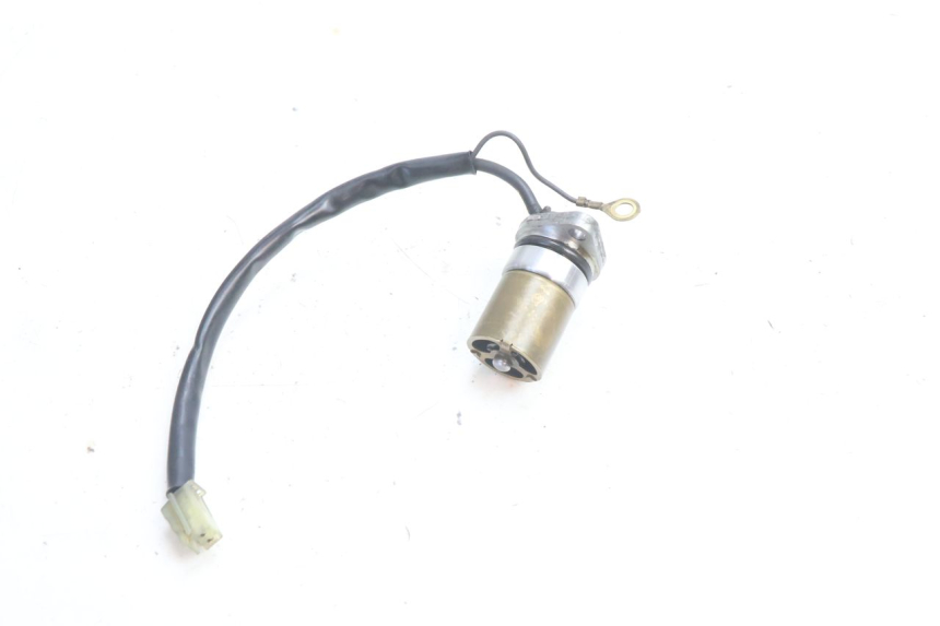 photo de SONDE PRESSION D'HUILE YAMAHA TDM ABS 900 (2002 - 2014) - Gros plan technique