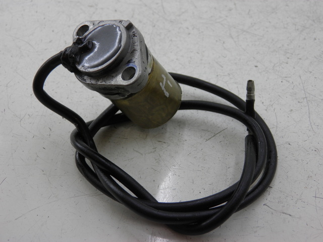 photo de SONDE PRESSION D'HUILE YAMAHA FJR 1300 (2004 - 2005)