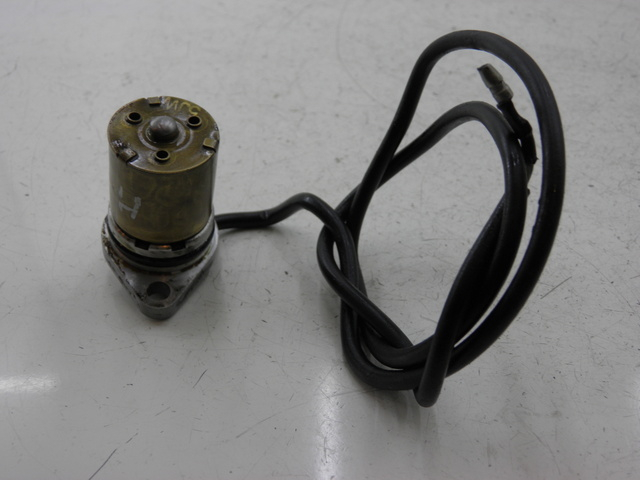 photo de SONDE PRESSION D'HUILE YAMAHA FJR 1300 (2004 - 2005)