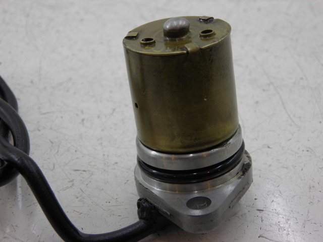 photo de SONDE PRESSION D'HUILE YAMAHA FJR 1300 (2004 - 2005)