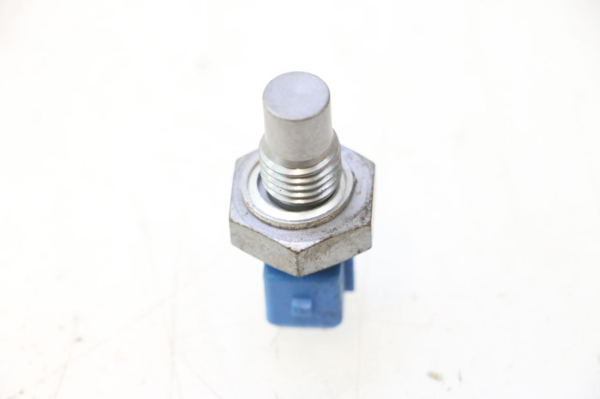 photo de SONDE TEMPÉRATURE MOTEUR PIAGGIO LIBERTY IGET S 125 (2016 - 2020) - Détail de la pièce