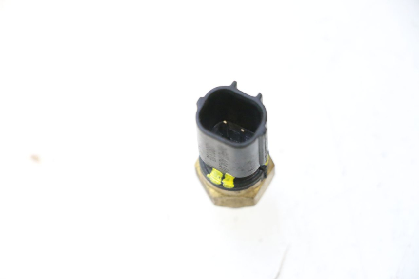 photo de SONDE TEMPÉRATURE MOTEUR JM MOTORS OLDIES 4T 50 (2020 - 2026) - Zoom état d’usage