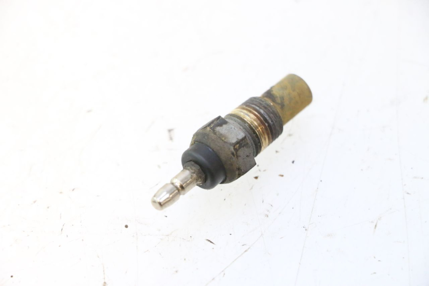 photo de SONDE TEMPERATURE D'EAU HONDA FES PANTHEON 2T 125 (1998 - 2002) - Détail de la pièce