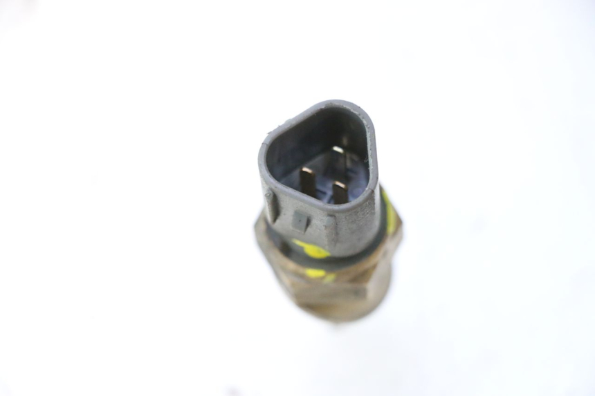 photo de SONDE TEMPERATURE D'EAU HONDA FJS SILVER WING SILVERWING 400 (2005 - 2008) - Zoom état d’usage