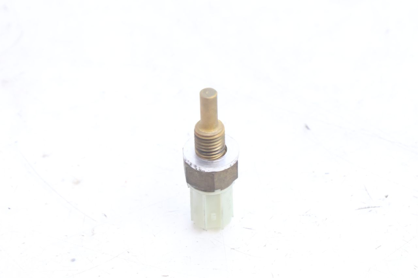 photo de SONDE TEMPERATURE D'EAU YAMAHA N-MAX NMAX 125 (2021 - 2024) - Autre angle de vue