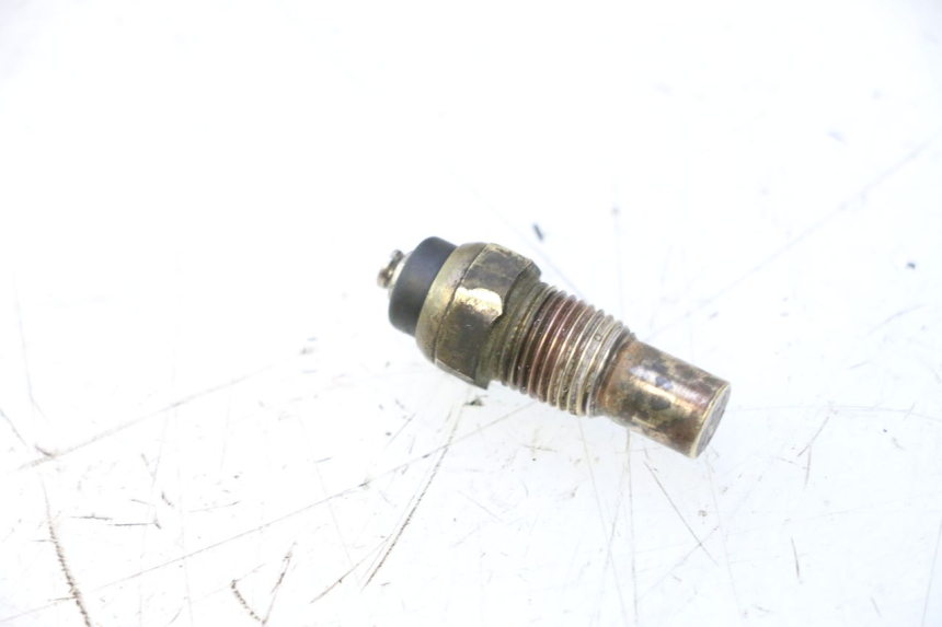 photo de SONDE TEMPERATURE D'EAU HONDA SH 125 (2001 - 2003) - Zoom état d’usage