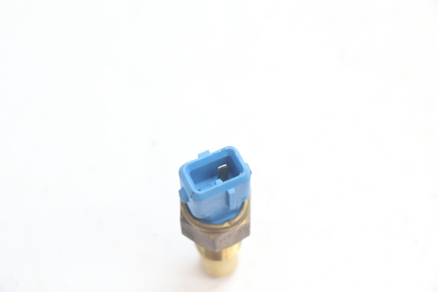 photo de SONDE TEMPERATURE D'EAU PEUGEOT SPEEDFIGHT LC 50 (1996 - 2002) - Zoom état d’usage