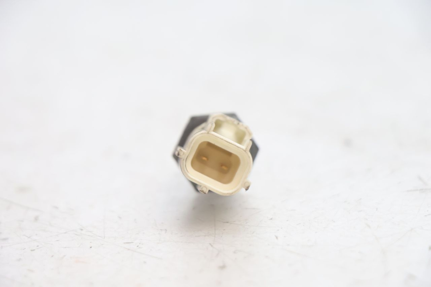 photo de SONDE TEMPERATURE D'EAU YAMAHA XMAX X-MAX 125 (2006 - 2009) - Autre angle de vue